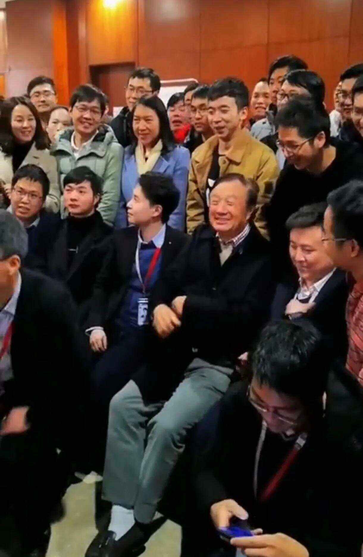 强队连番胜利，员工士气大振！的简单介绍